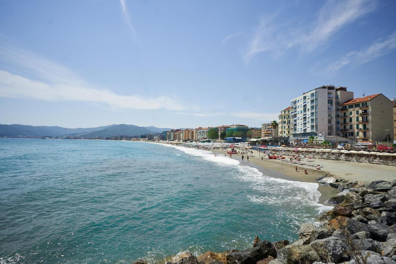 Joy Guest House Savona Exterior foto